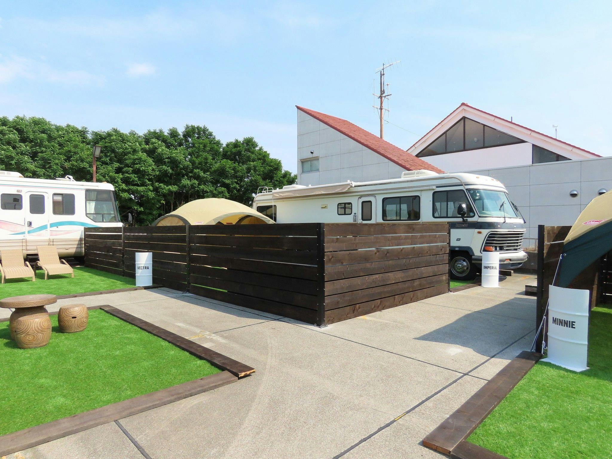 Osaka North Port Marina HULL