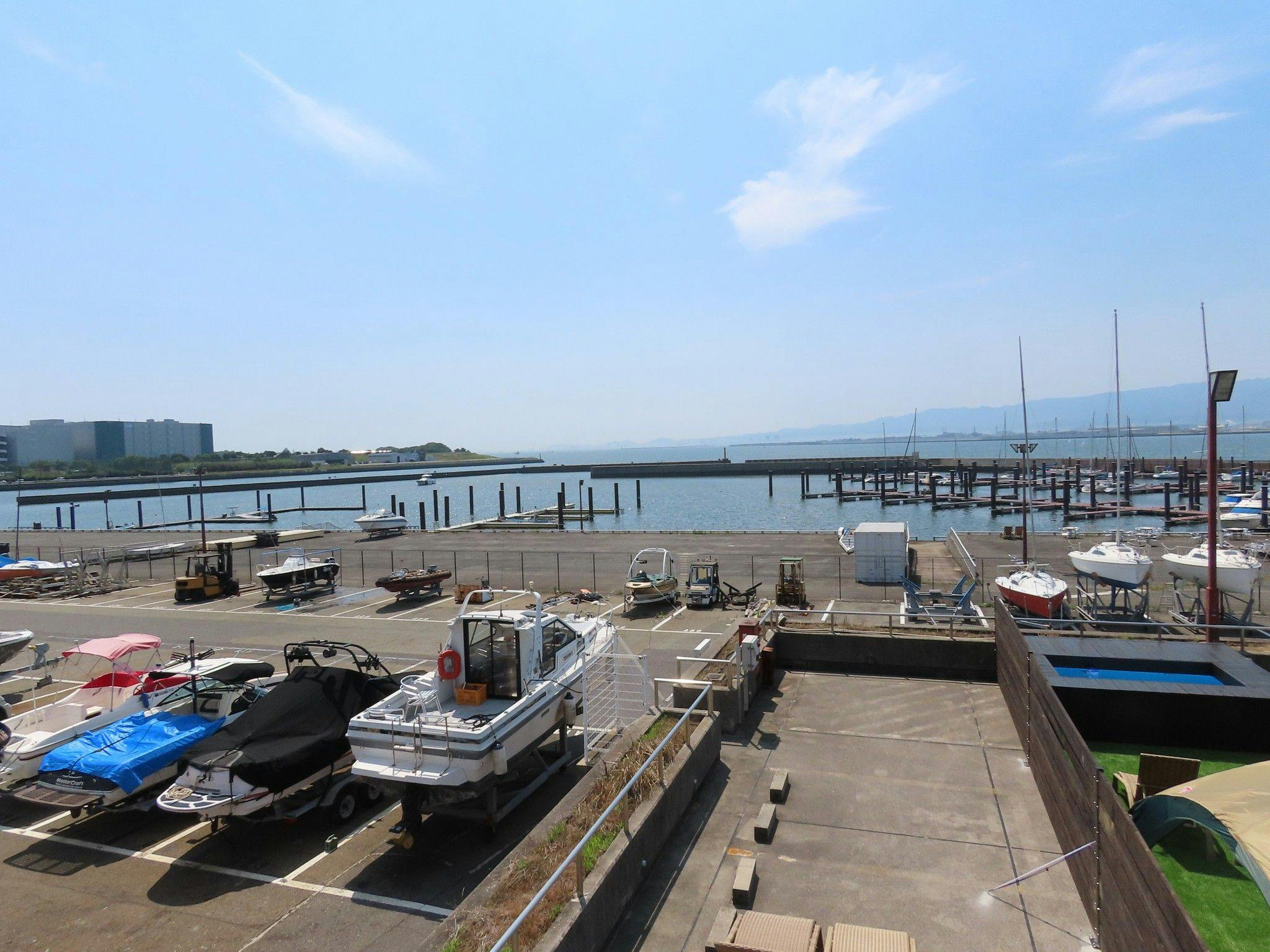 Osaka North Port Marina HULL