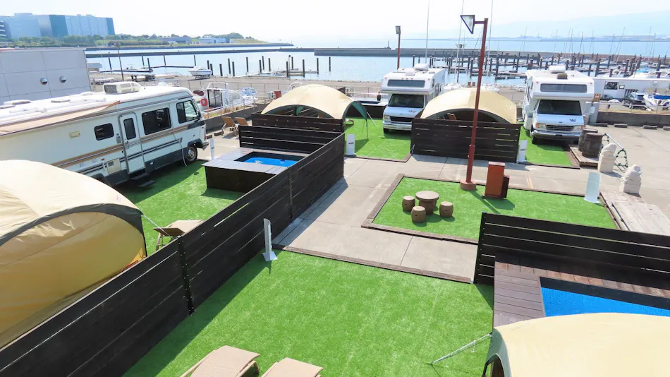 Osaka North Port Marina HULL