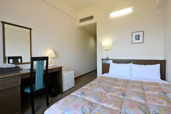 Kamar Semi-Double Bebas Rokok (Lantai 8)