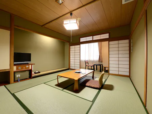 *【ตัวอย่างห้องพัก】ห้องสไตล์ญี่ปุ่น 10 เสื่อทาทามิ