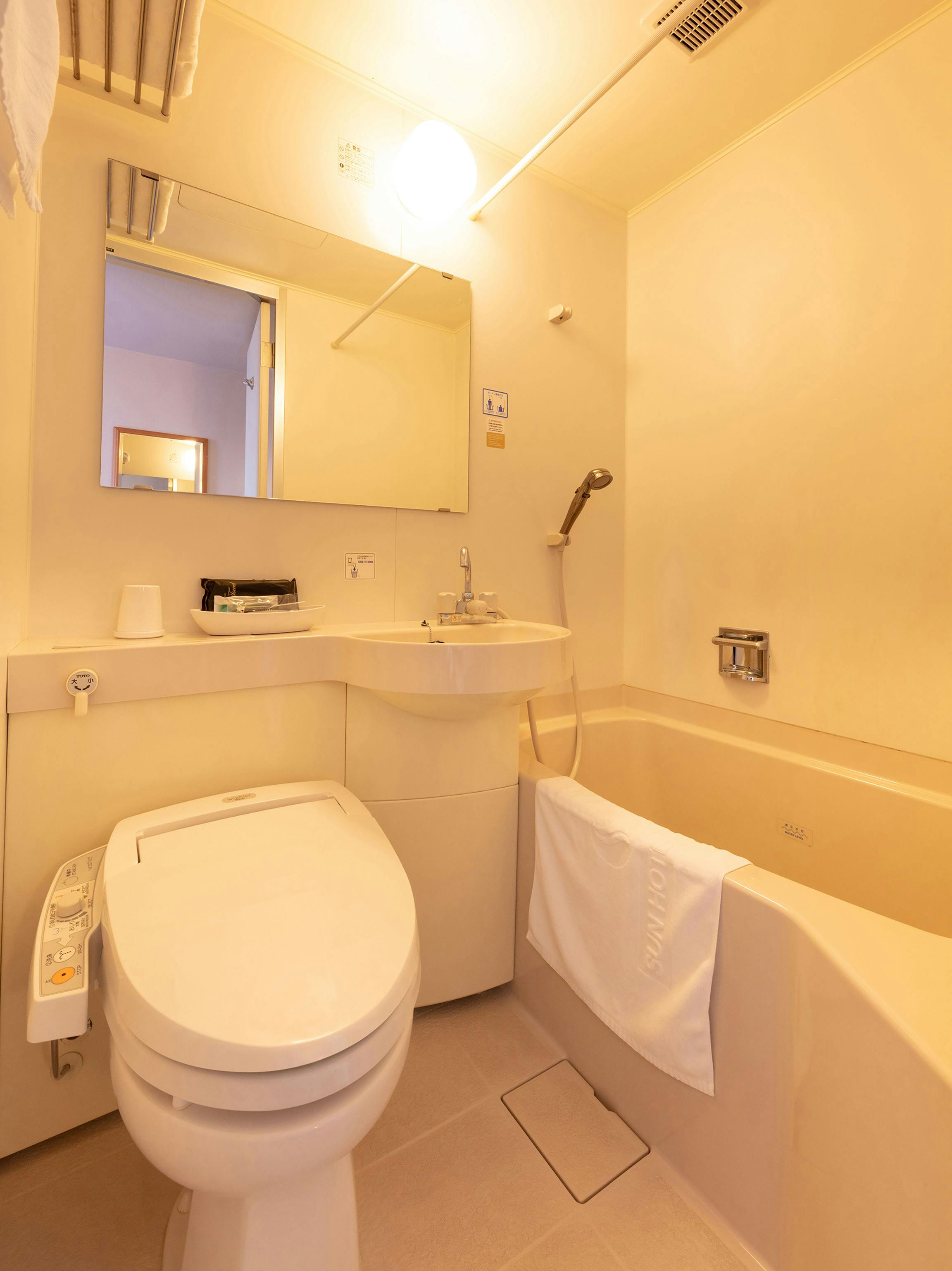 Kamar tunggal, kamar mandi