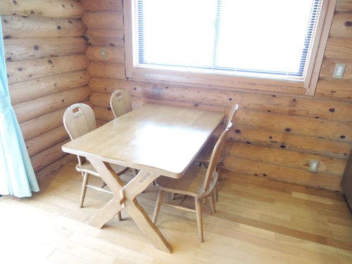 *【ログハウス・ダイニング】