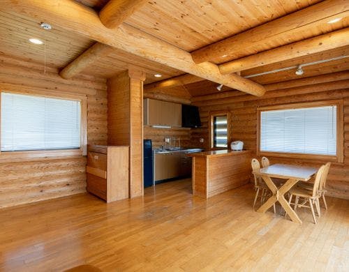 *【ログハウス】