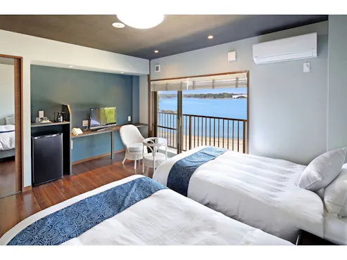 Oceanfront Superior Twin