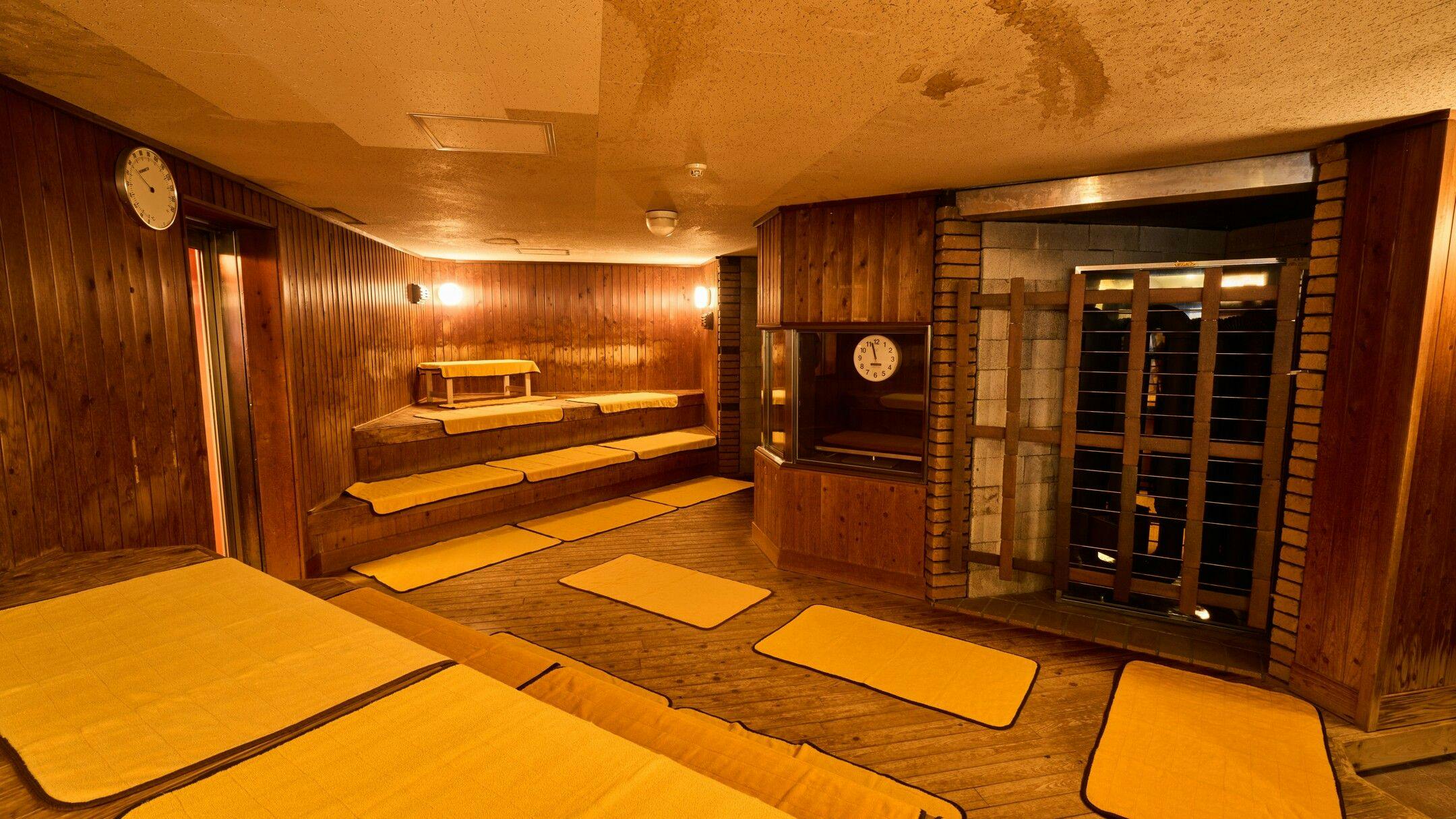 Miyazaki Daiichi Hotel <Men's Only Large Bath, Women's Only Stone Sauna Available>
