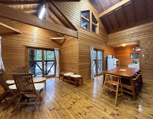 ◆【コテージ】 旧コテージ10人　ベッド