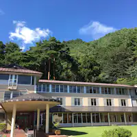 โรงแรมหลัก (ภายนอก)