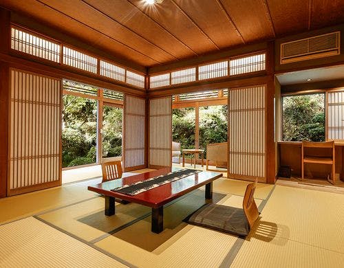 半露天風呂付特別客室（121号室）