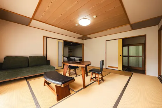 ห้องพักสไตล์ญี่ปุ่นและตะวันตก พร้อมห้องเสื่อทาทามิขนาด 15 เสื่อ