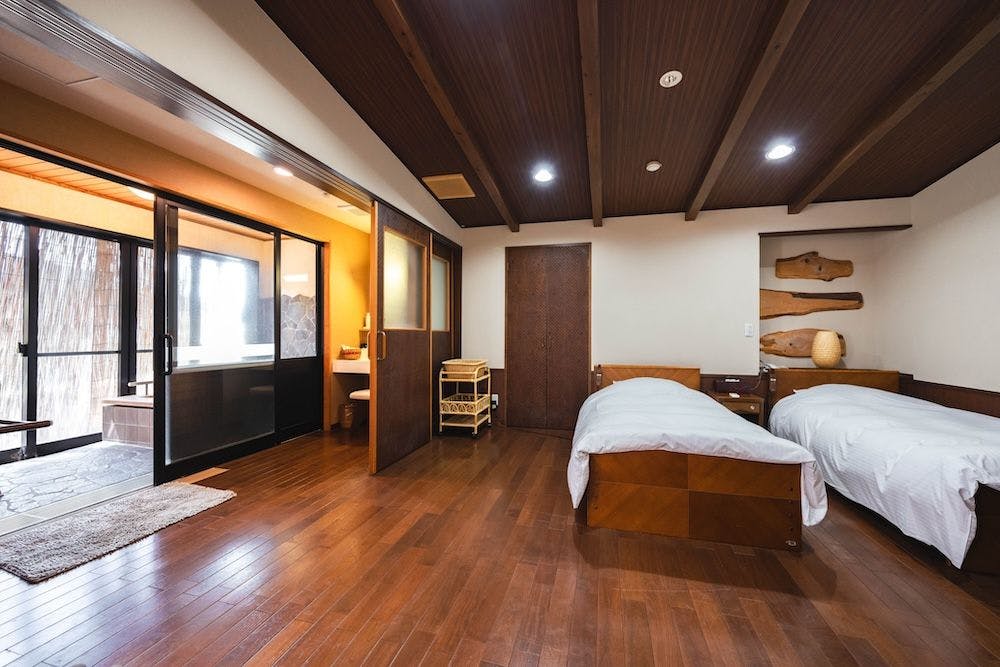 ห้องพักสไตล์ญี่ปุ่นและตะวันตก ขนาด 10 เสื่อทาทามิ