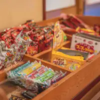 ร้านค้าของเรามีขนมเล็กๆ น้อยๆ จำหน่ายค่ะ