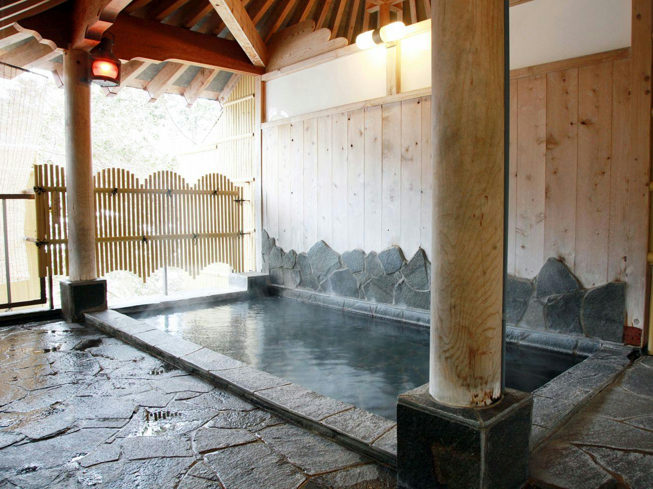 Gyokusenkaku