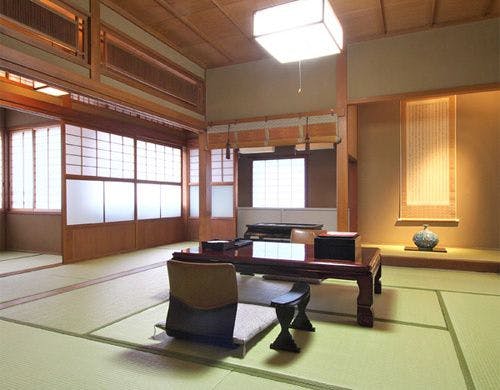 玉仙の間（萩の旧家を移築）