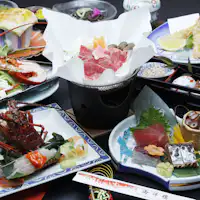 อาหารไคเซกิที่เน้นอาหารทะเล.