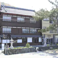 ภายนอก 【ทิวทัศน์กลางวัน】