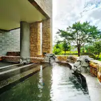 Pemandian air panas terbuka