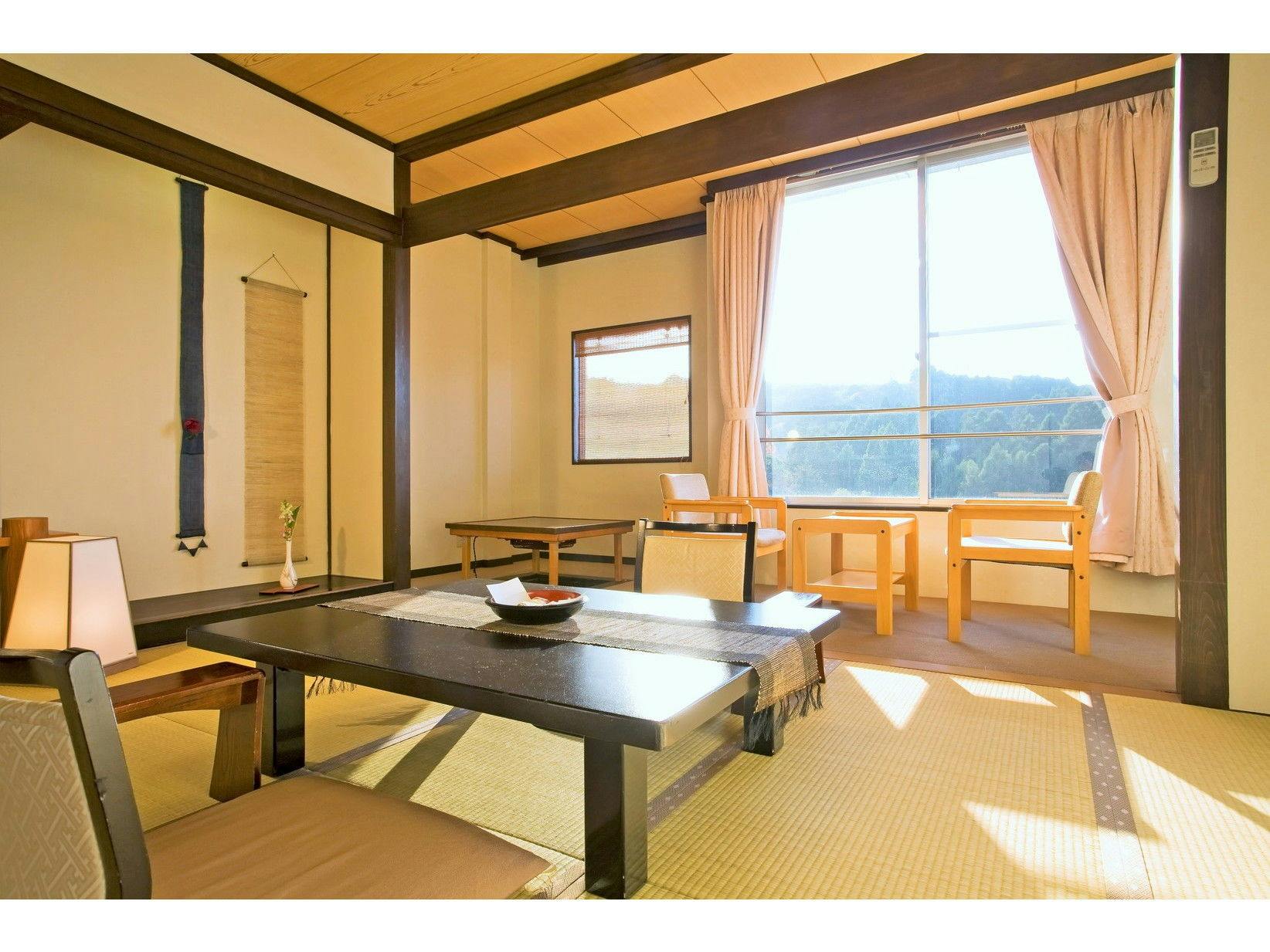 Hidden Hot Spring Inn Takimien