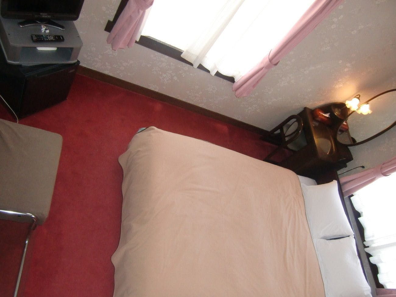 더블 침대 객실