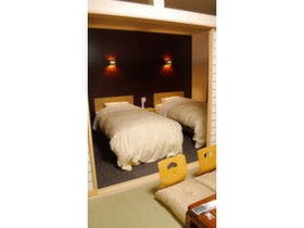 座敷わらし伝説の宿　緑風荘