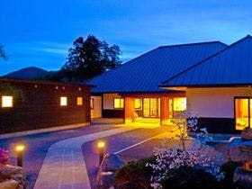 座敷わらし伝説の宿　緑風荘