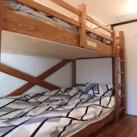 ห้องพักที่ ที่พัก Kyoto Nishioji Inn มีเตียงสองชั้น