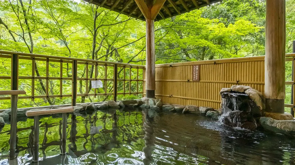 Yamanaka Onsen Yubatake no Yado Hanatsubaki