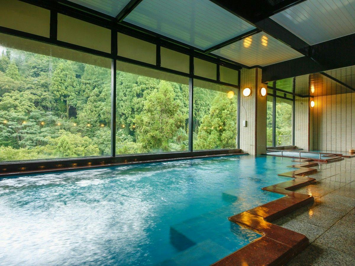 Yamanaka Onsen Yubatake no Yado Hanatsubaki