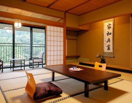 ■部屋■落ち着きのある純和風客室／55平米