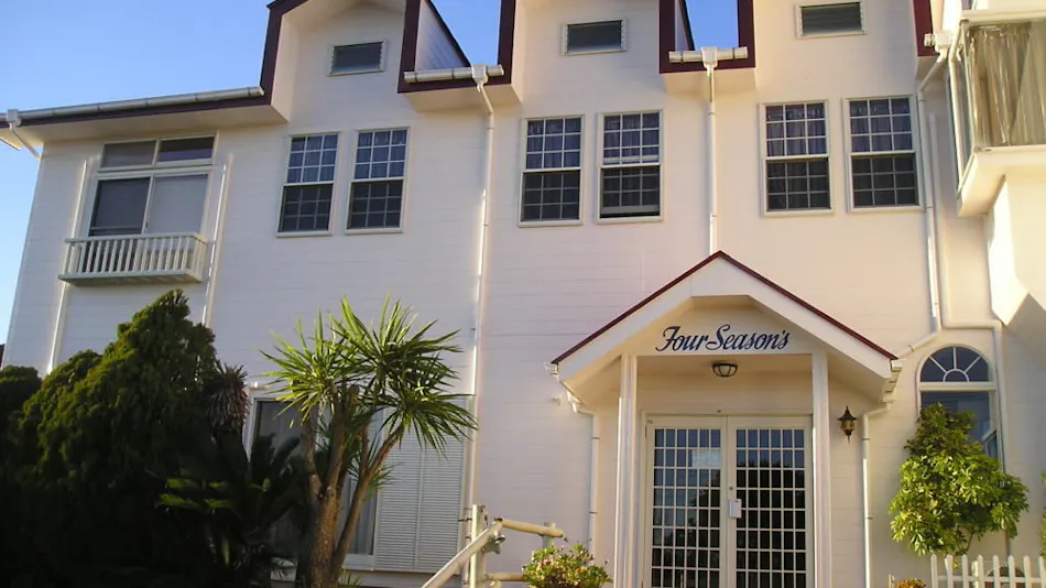 Hill with Ocean View Four Seasons