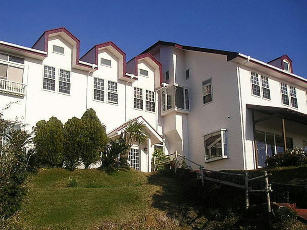 Hill with Ocean View Four Seasons