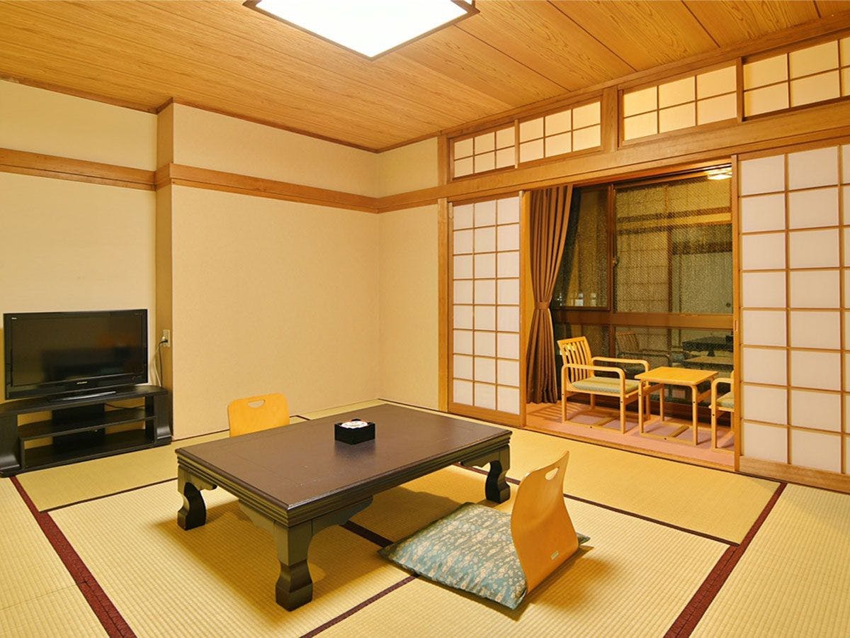 Nozawa Onsen Asahiya Ryokan
