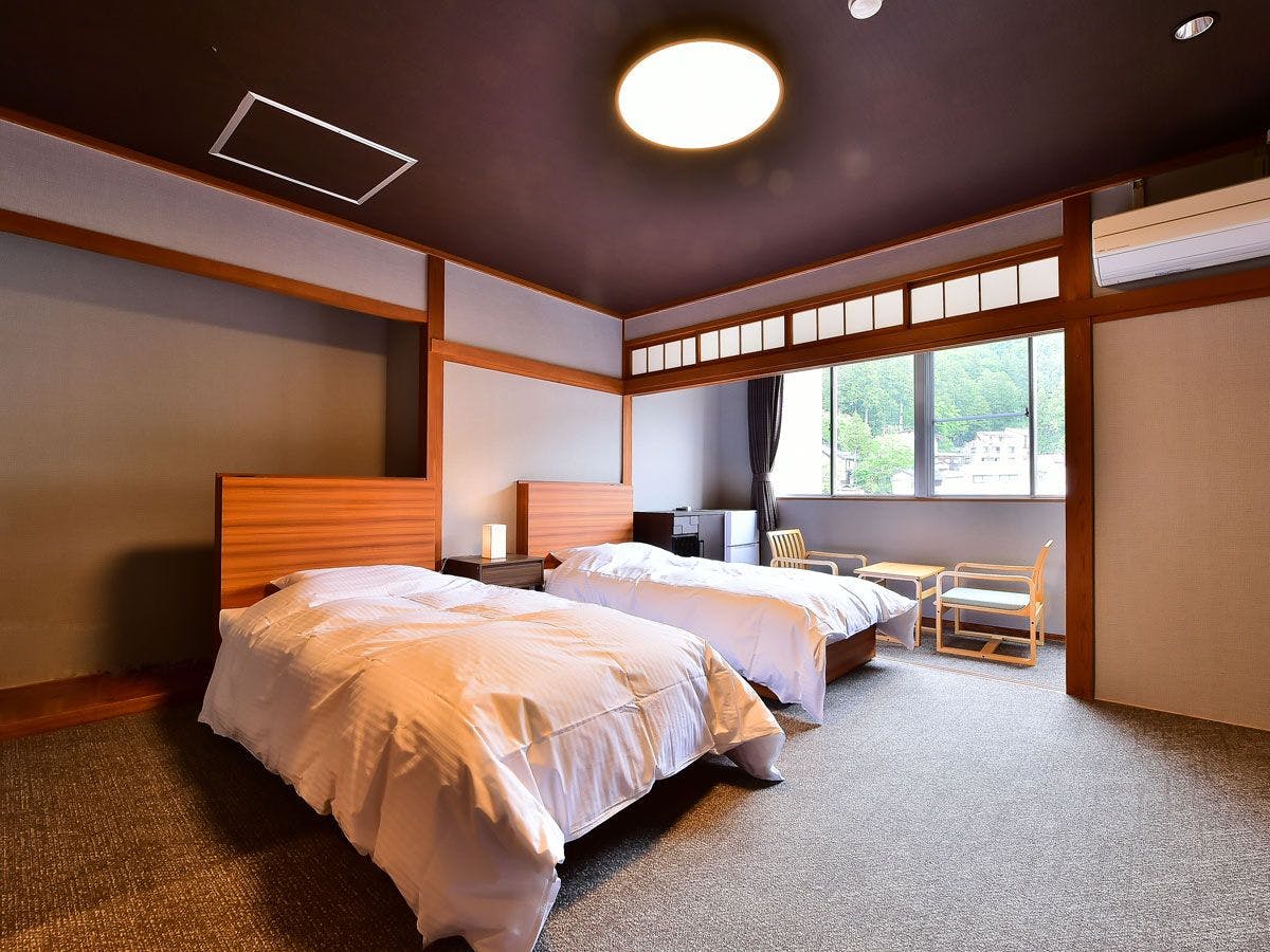Nozawa Onsen Asahiya Ryokan