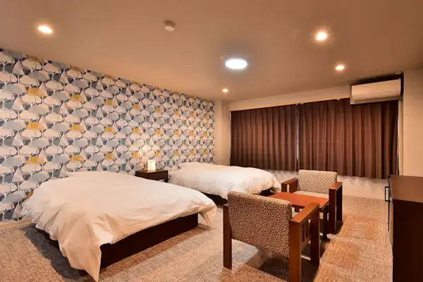 Deluxe Twin (พร้อมห้องน้ำและห้องสุขา)