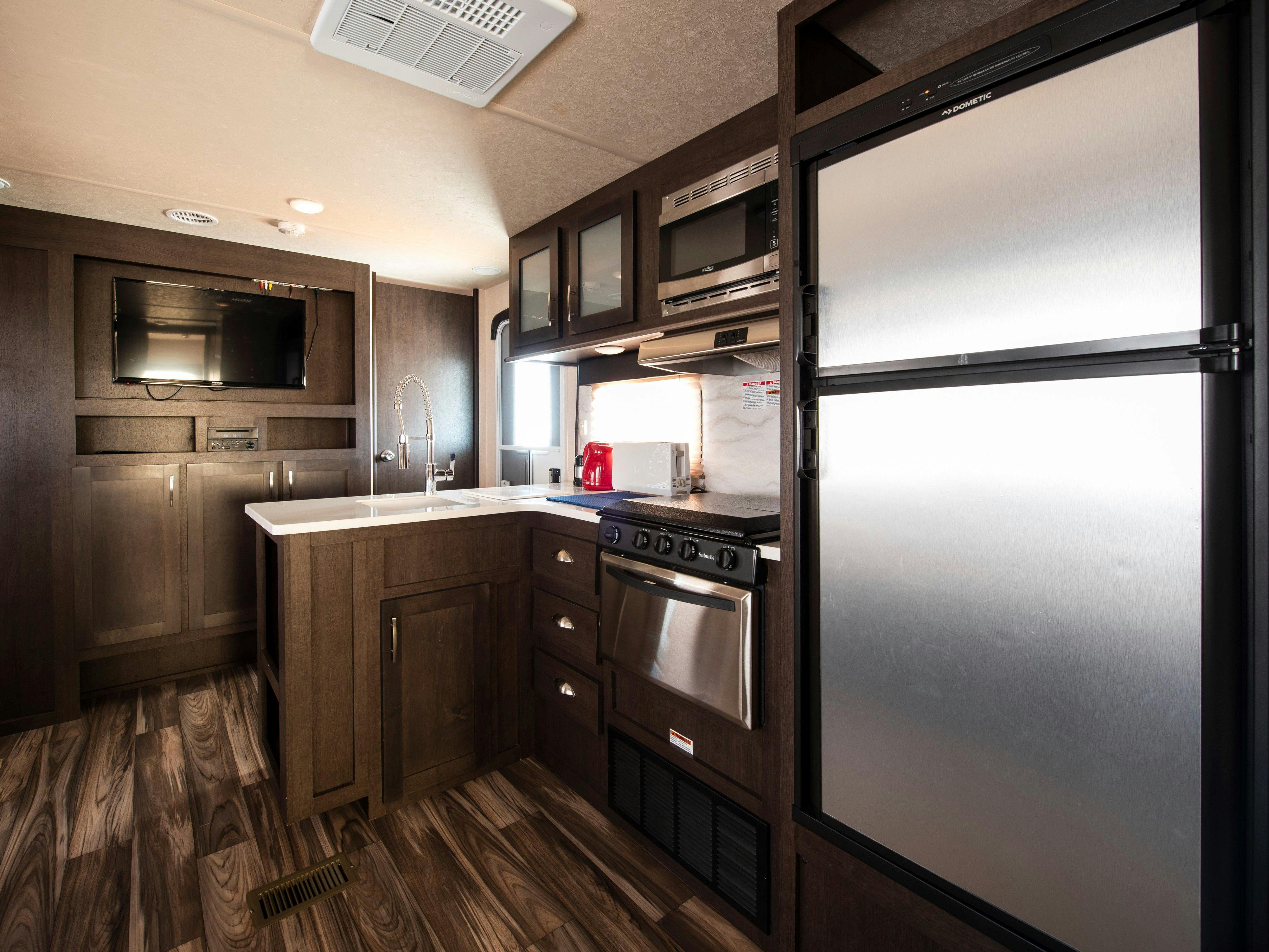 บ้านรถพ่วงพร้อมห้องครัว