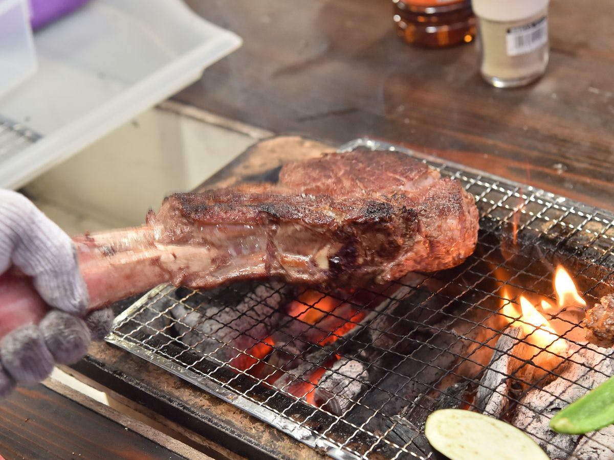 【BBQ (ตัวอย่าง)】