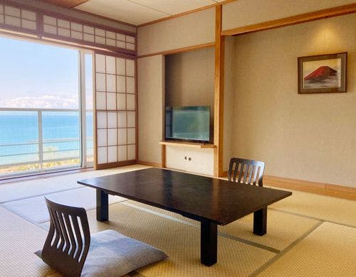 【高層階・駿河湾眺望】和洋室ツイン一例