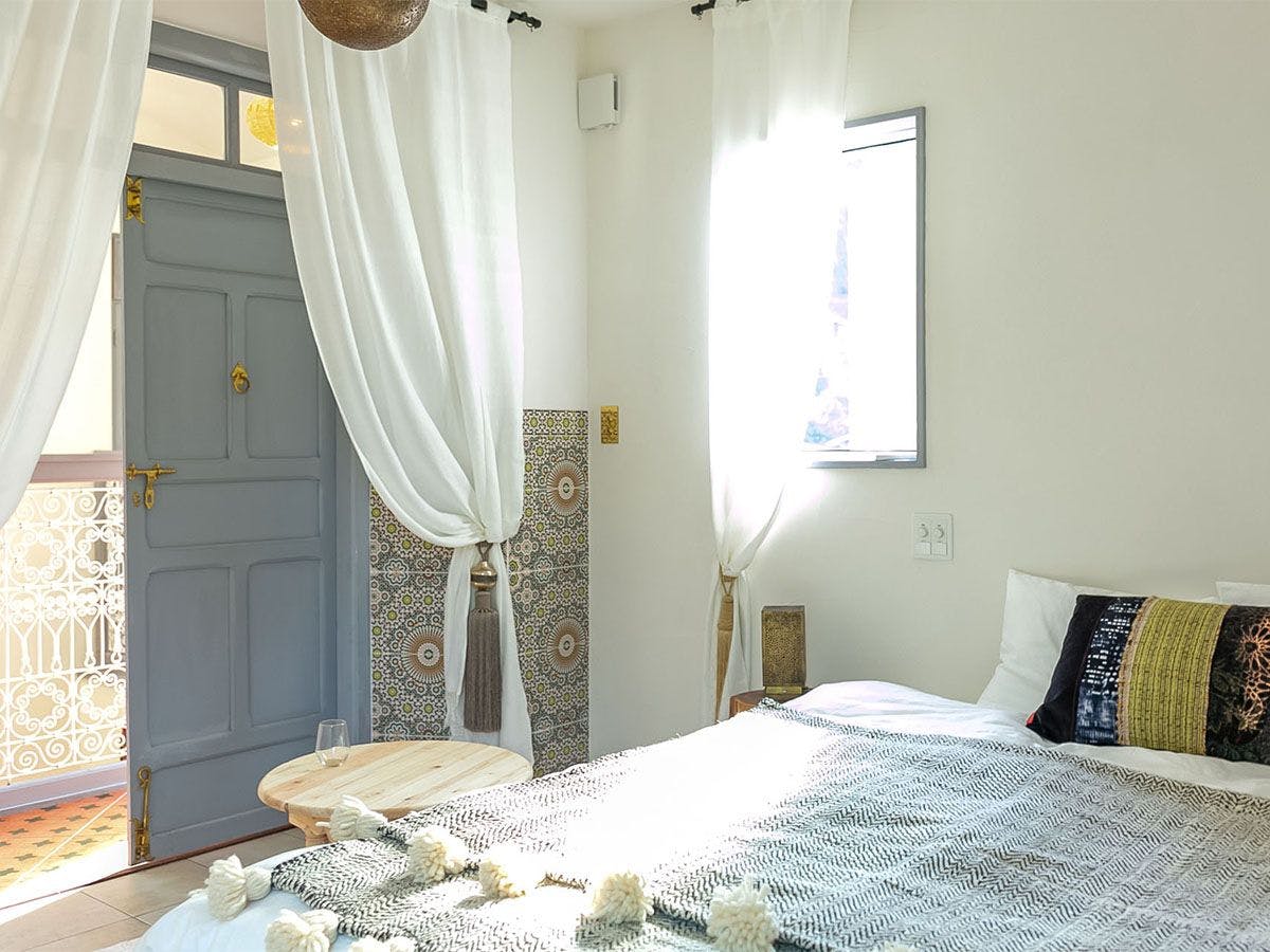RIAD NANA