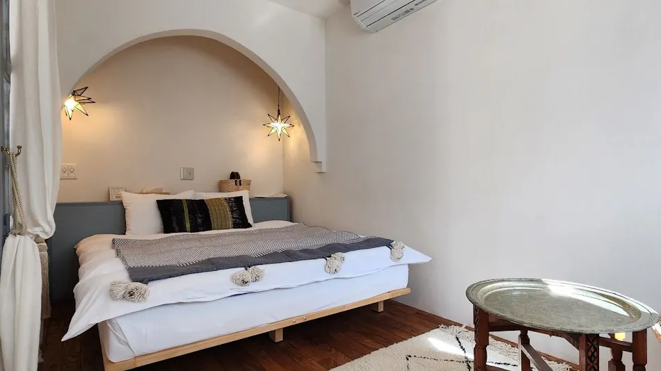 RIAD NANA