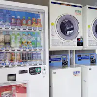 自動販売機とコインランドリー