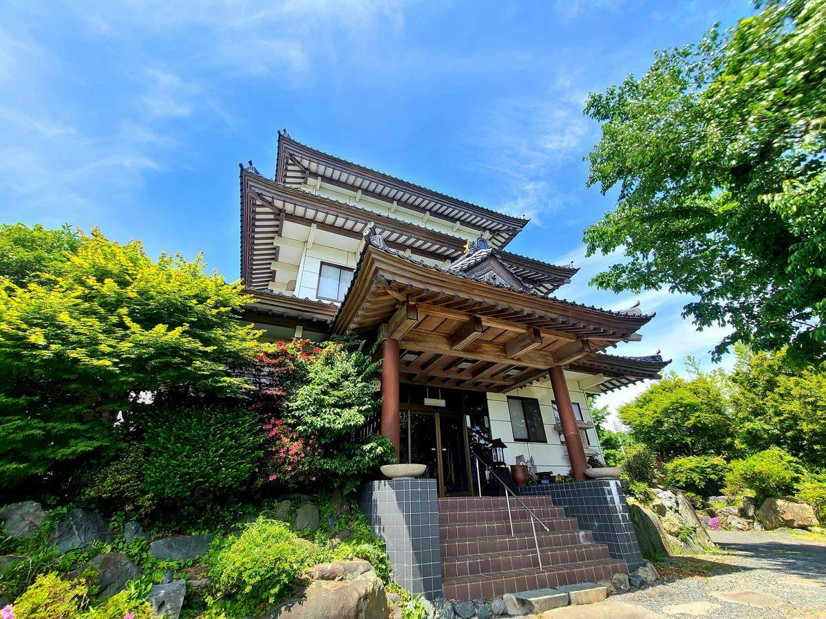 Castle Inn Hanaguruma