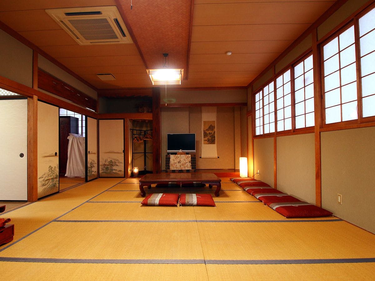 Castle Inn Hanaguruma