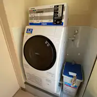 เครื่องซักผ้าหยอดเหรียญ (ชั้น 4 และชั้น 7)