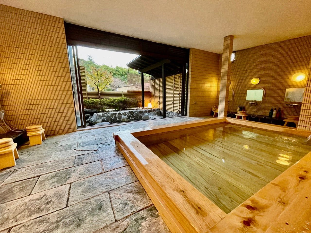 Izu Nagaoka Hidden Onsen Inn Katsura no Izumi