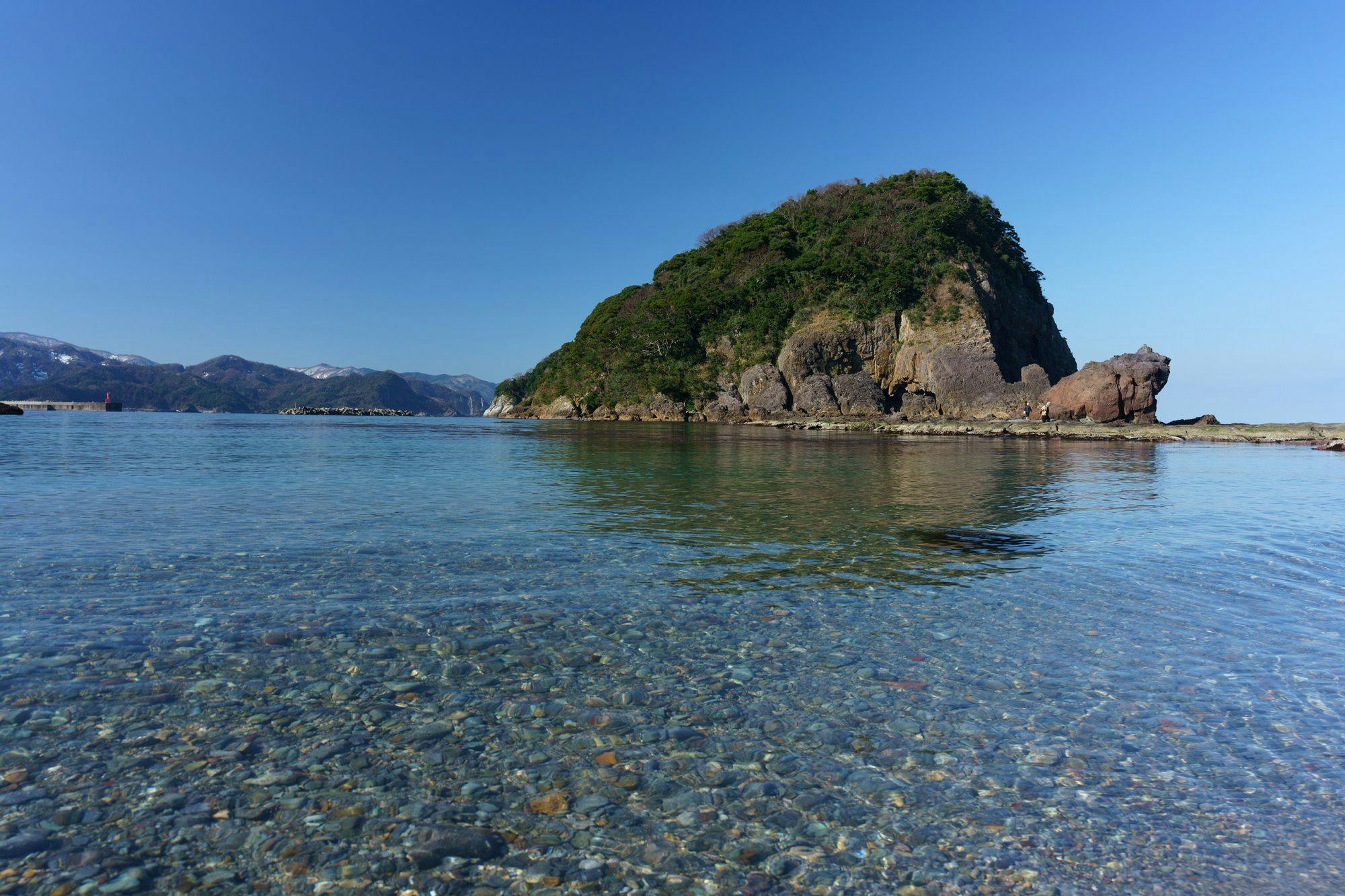 ชายหาดอิมาอิโซะและเกาะคาเอรุ