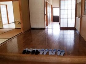 コンドミニアム　海のまんまえ荘