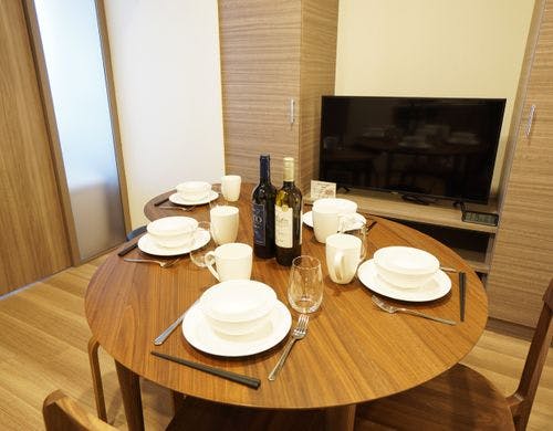 ご家族で囲めるダイニングテーブル