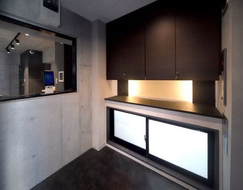 セルフチェックインで人との接触を最低限化