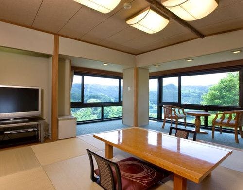 湖を展望できる角部屋