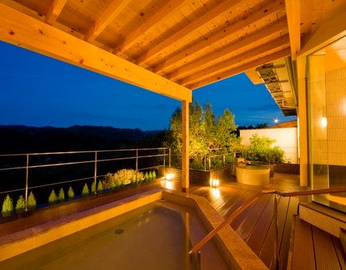 露天風呂（夜）